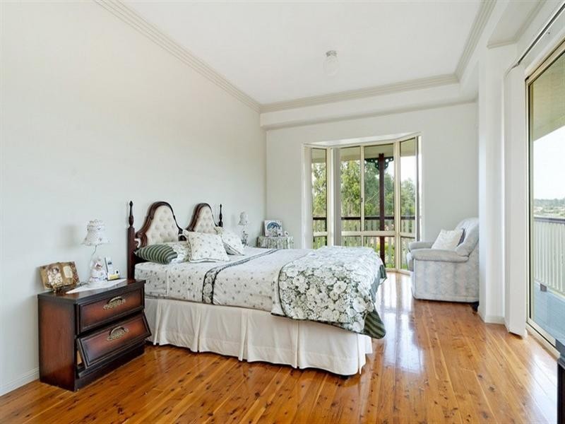 6 Duror Street, Pacific Pines QLD 4211