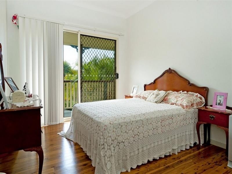 6 Duror Street, Pacific Pines QLD 4211