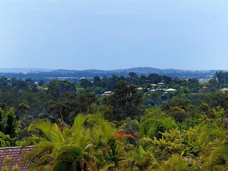 15 Dalby Court, Helensvale QLD 4212