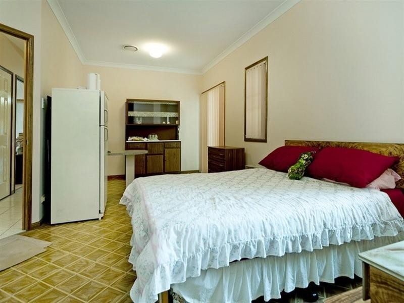 15 Dalby Court, Helensvale QLD 4212