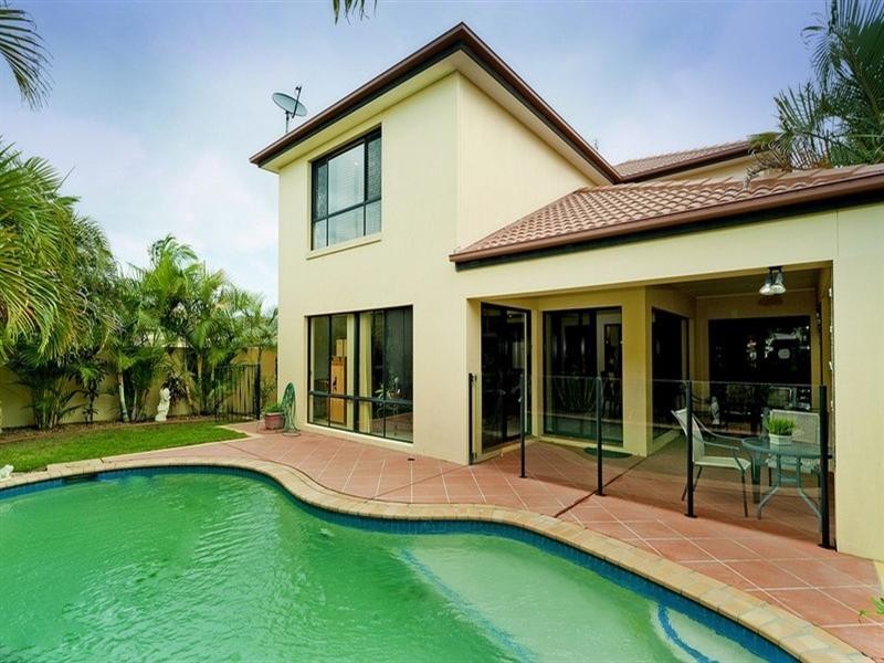 6 Joel Court, Helensvale QLD 4212