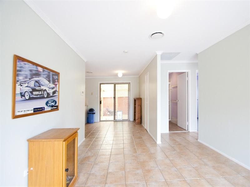 2/6 River Oak Drive, Helensvale QLD 4212