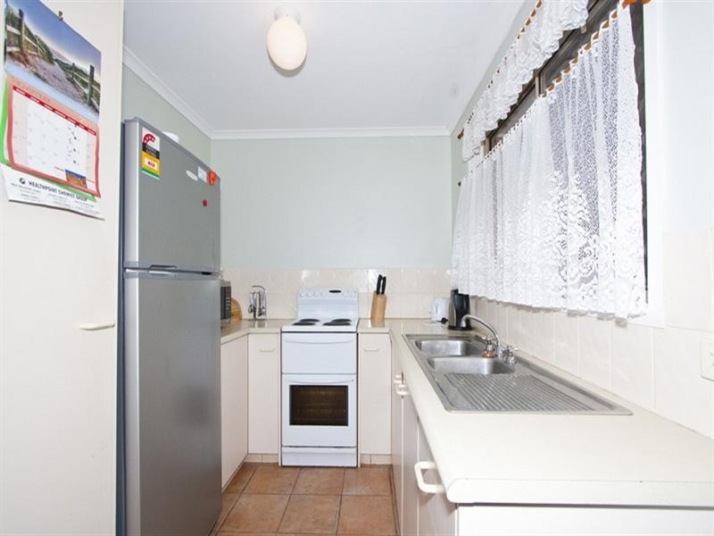 2/6 River Oak Drive, Helensvale QLD 4212