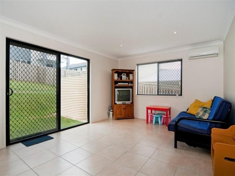 9 Torrington Street, Upper Coomera QLD 4209