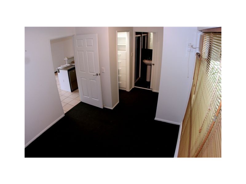 121 Glade Drive, Gaven QLD 4211