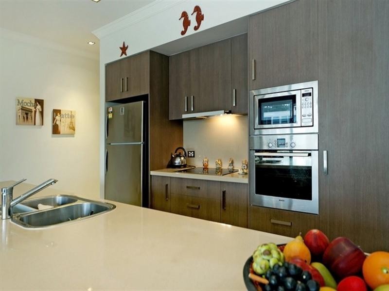 1 & 2/13 Pisa Court, Surfers Paradise QLD 4217