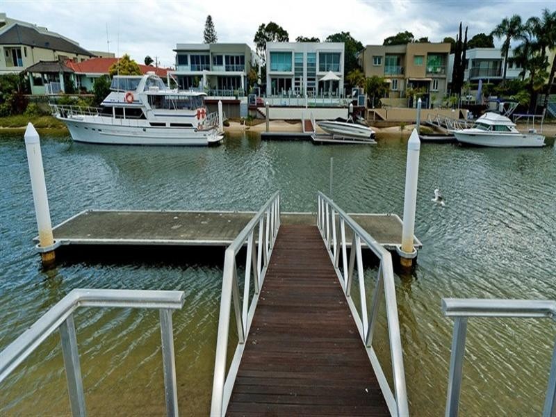 1 & 2/13 Pisa Court, Surfers Paradise QLD 4217