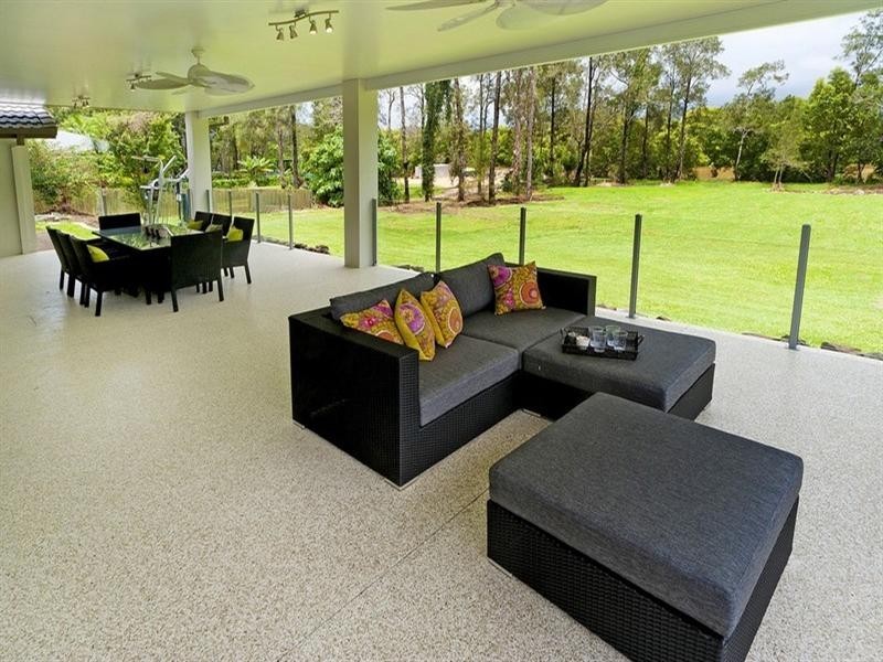 38 Riverdowns Crescent, Helensvale QLD 4212