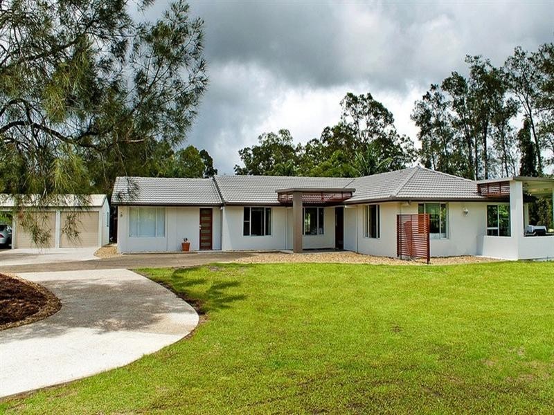 38 Riverdowns Crescent, Helensvale QLD 4212