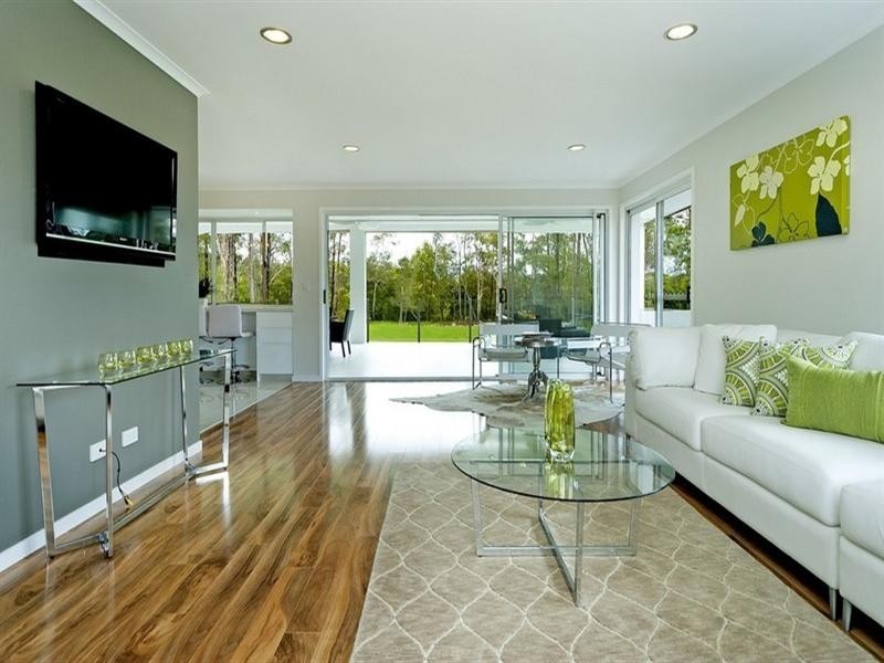 38 Riverdowns Crescent, Helensvale QLD 4212