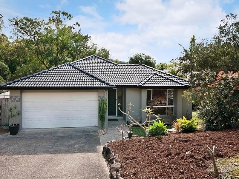 19 Nottinghill Place, Oxenford QLD 4210