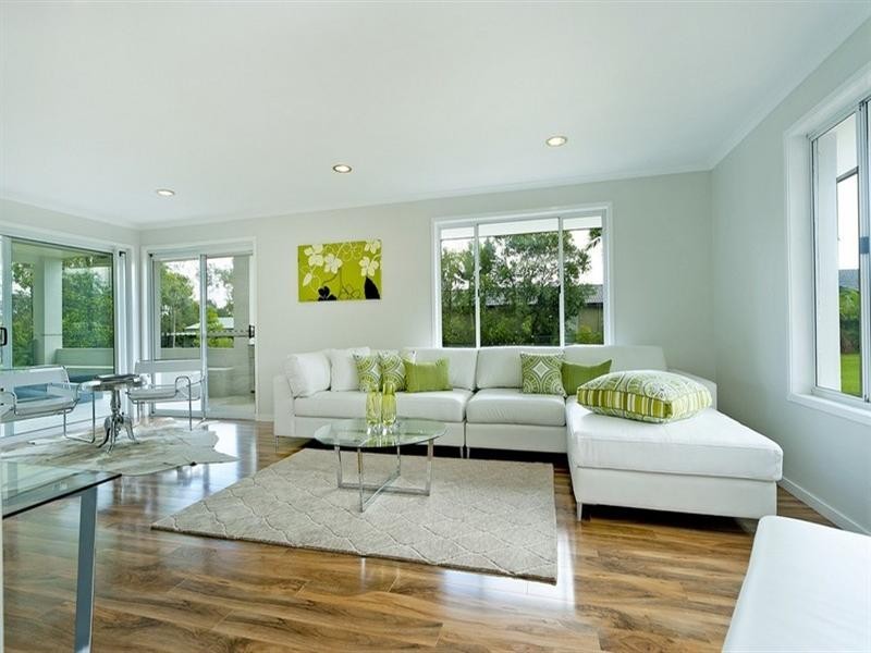 38 Riverdowns Crescent, Helensvale QLD 4212