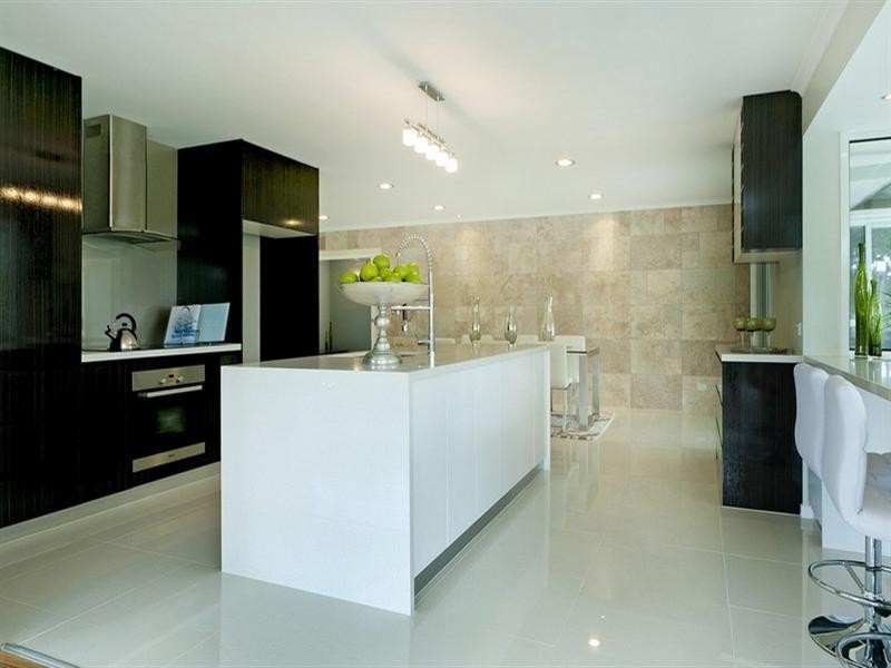 38 Riverdowns Crescent, Helensvale QLD 4212