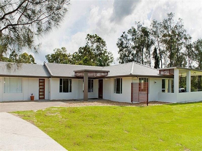 38 Riverdowns Crescent, Helensvale QLD 4212