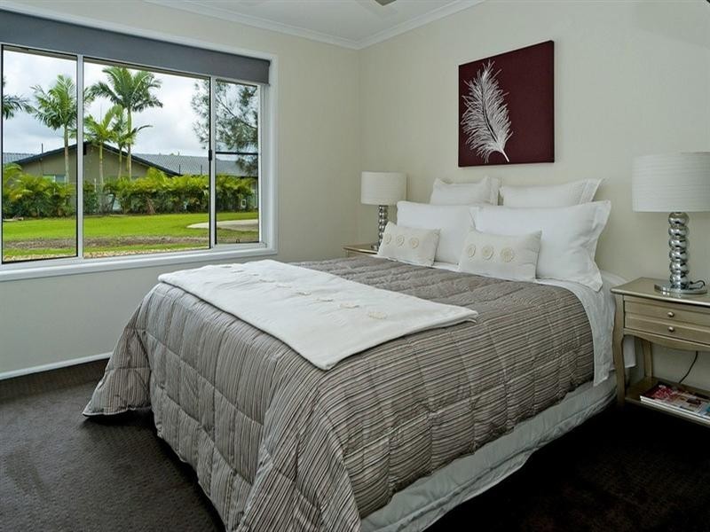 38 Riverdowns Crescent, Helensvale QLD 4212