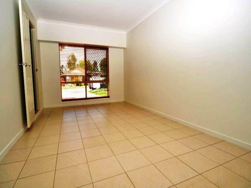 16 Trade Winds Drive, Helensvale QLD 4212