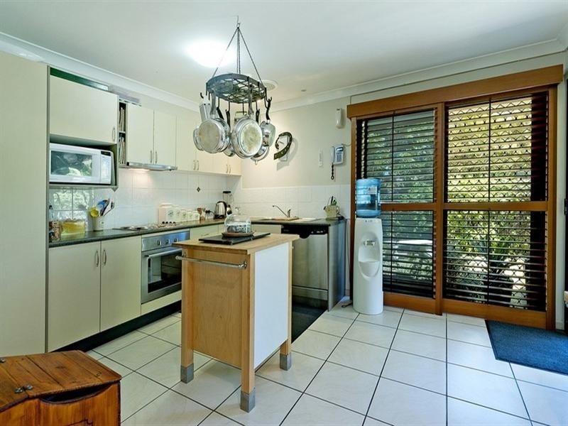 4/136 Pacific Pines Boulevard, Pacific Pines QLD 4211