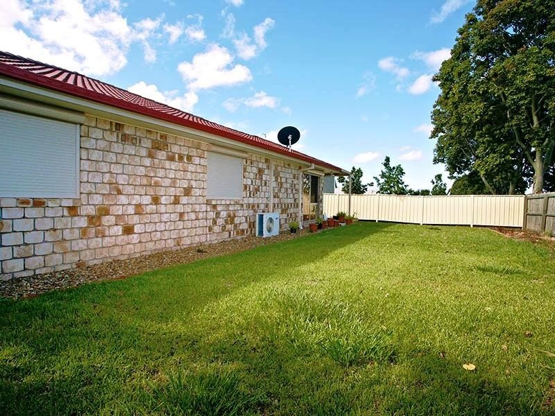 12 Tandanus Court, Oxenford QLD 4210