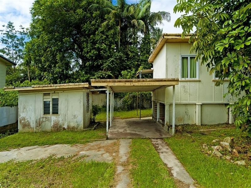 23 Allden Avenue, Labrador QLD 4215