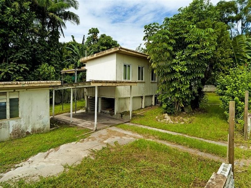 23 Allden Avenue, Labrador QLD 4215