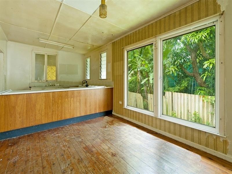 23 Allden Avenue, Labrador QLD 4215