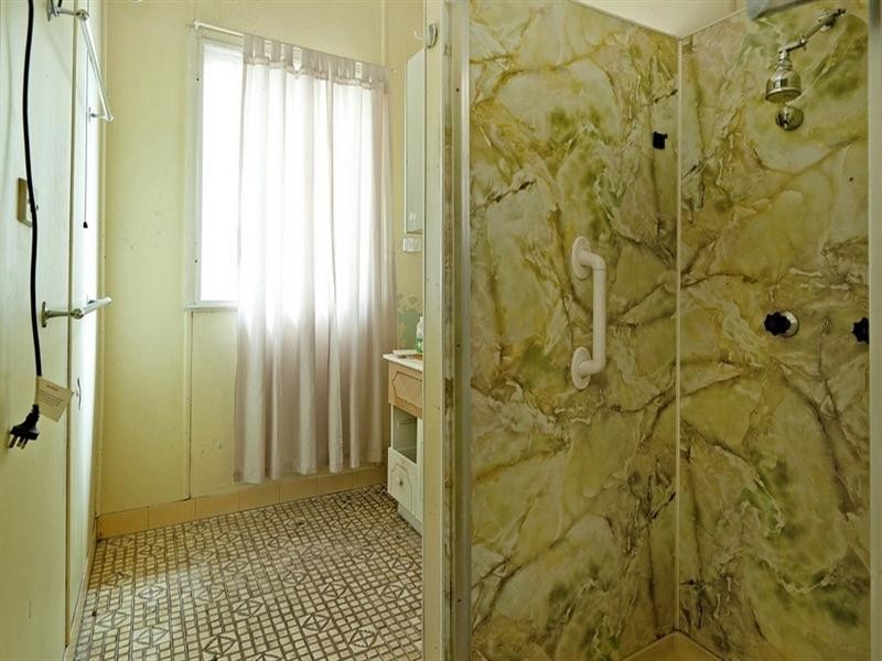 23 Allden Avenue, Labrador QLD 4215