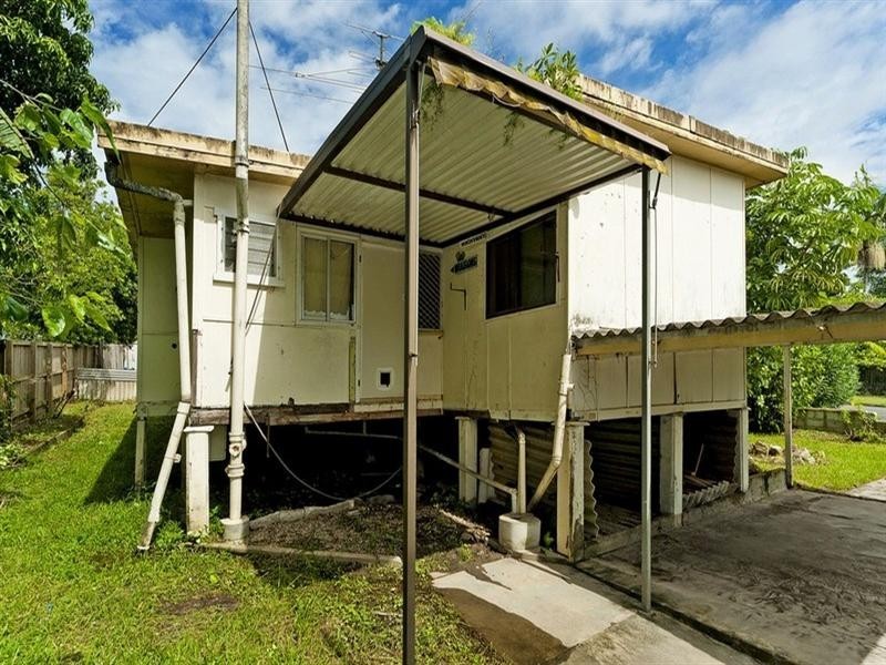 23 Allden Avenue, Labrador QLD 4215