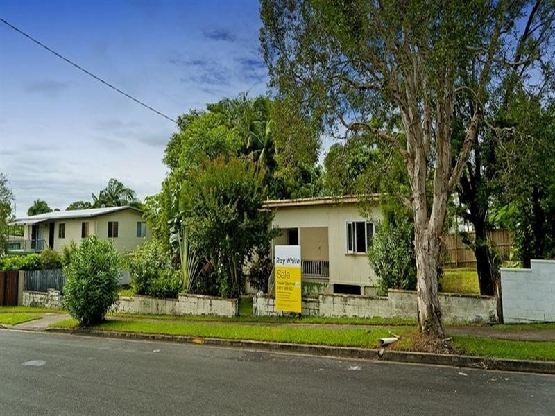 23 Allden Avenue, Labrador QLD 4215