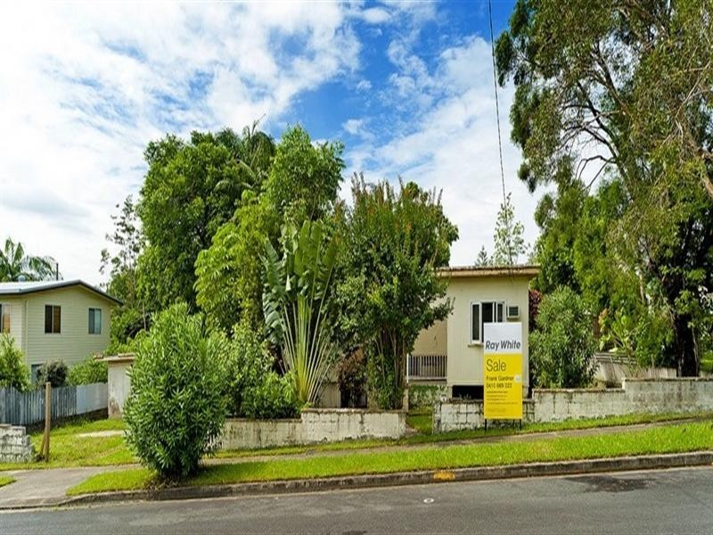 23 Allden Avenue, Labrador QLD 4215