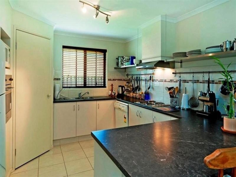 9 Govett Street, Pacific Pines QLD 4211