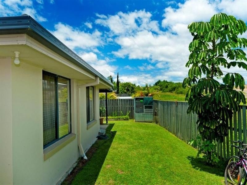 9 Govett Street, Pacific Pines QLD 4211