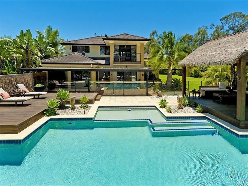 82 Rivertree Avenue, Helensvale QLD 4212