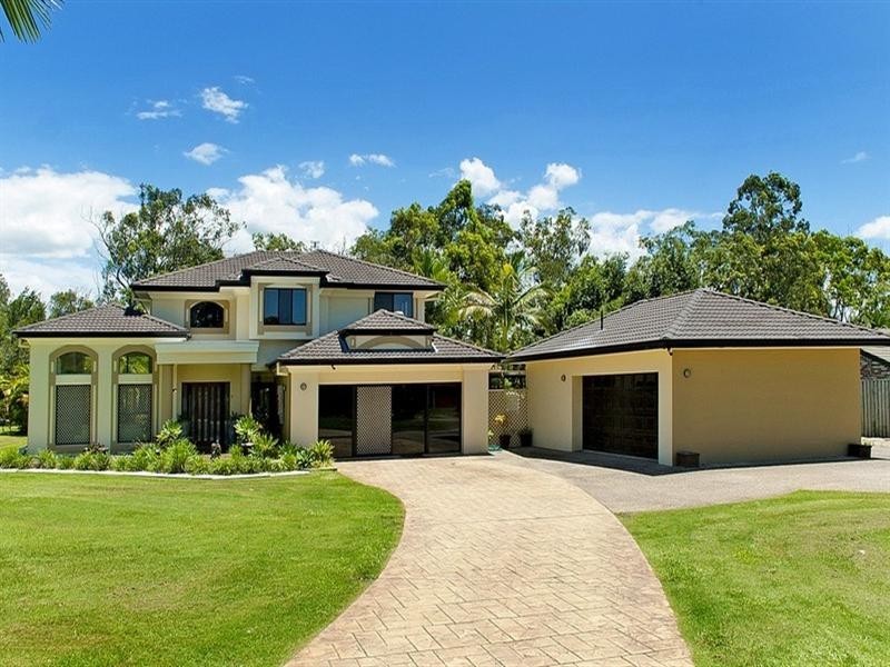 82 Rivertree Avenue, Helensvale QLD 4212