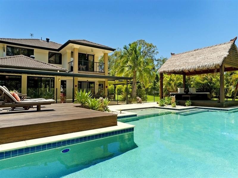 82 Rivertree Avenue, Helensvale QLD 4212