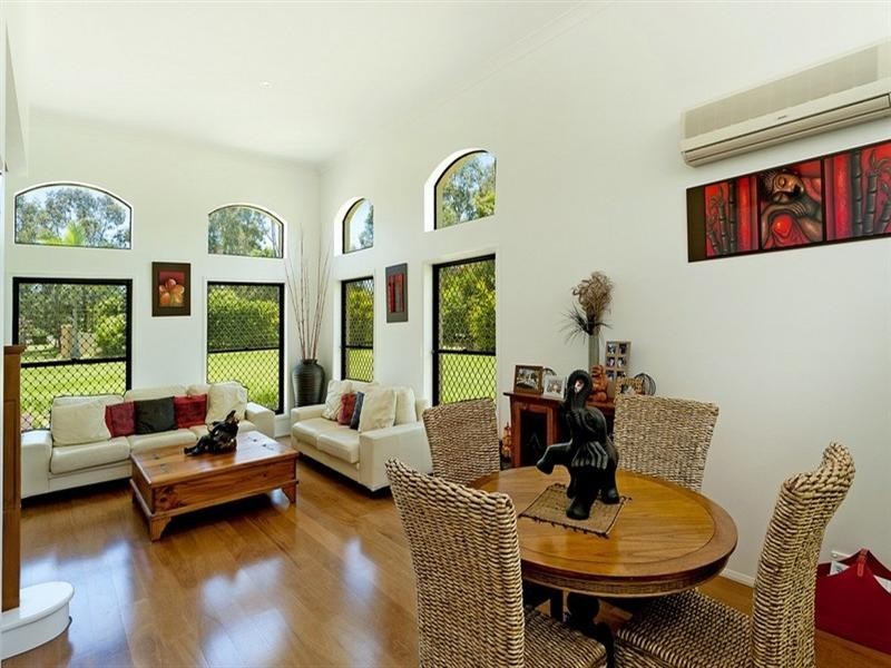 82 Rivertree Avenue, Helensvale QLD 4212