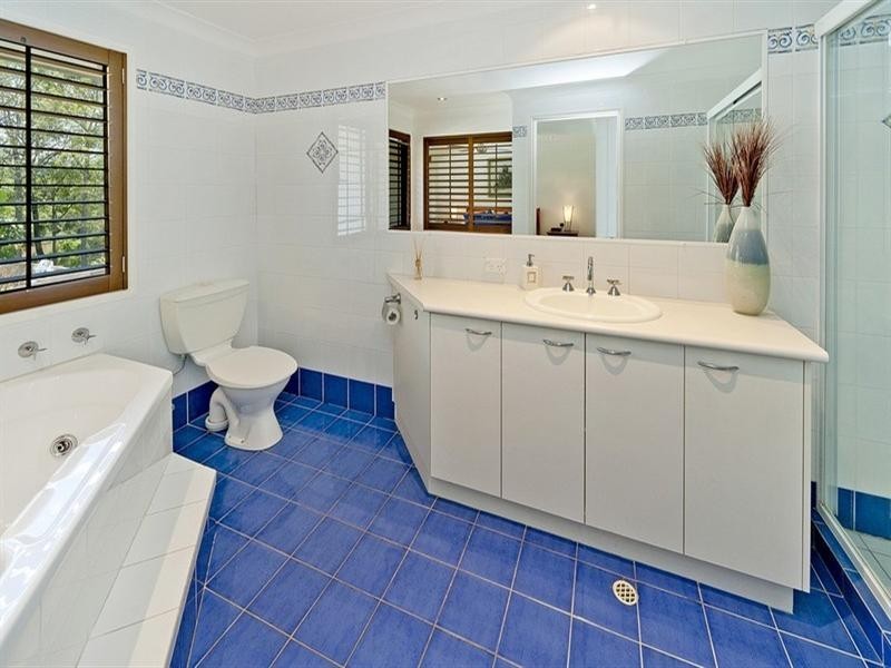 82 Rivertree Avenue, Helensvale QLD 4212