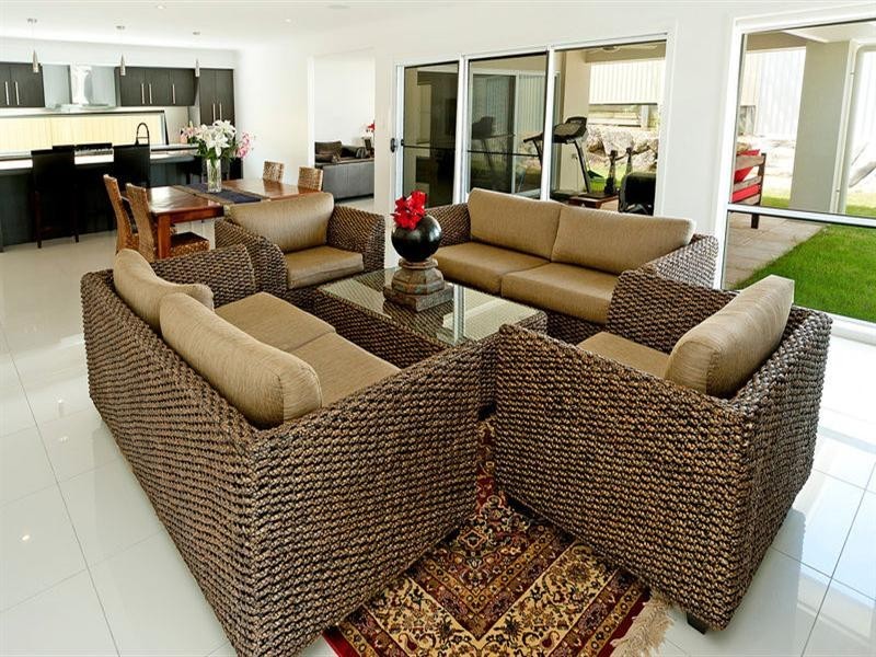 17 Golden Bear Drive, Arundel QLD 4214