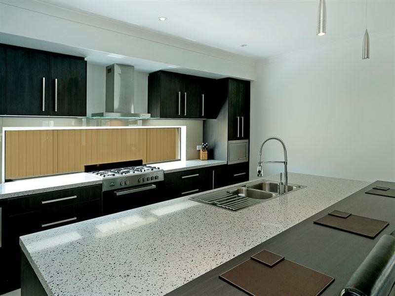 17 Golden Bear Drive, Arundel QLD 4214