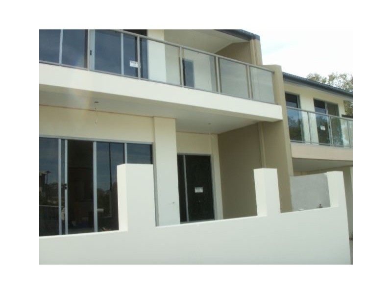 0 Moyenne Crescent, Varsity Lakes QLD 4227