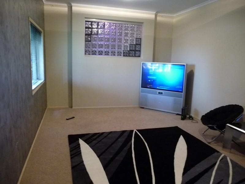 26 Polynesia Avenue, Pacific Pines QLD 4211