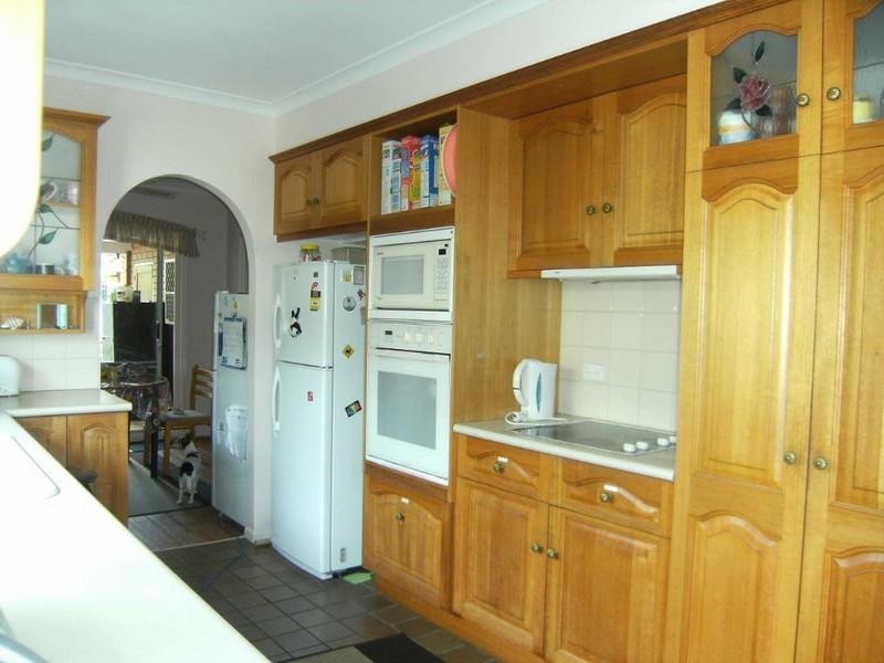 16 Jippi Avenue, Southport QLD 4215