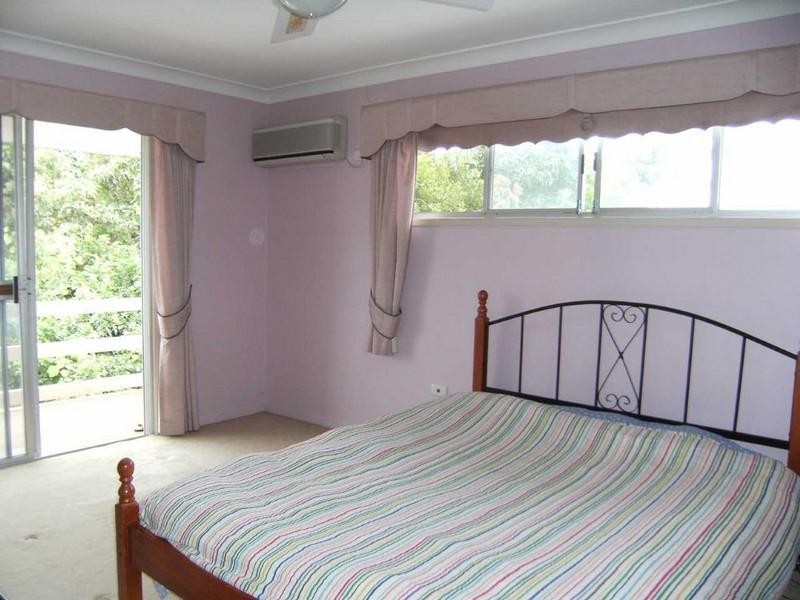16 Jippi Avenue, Southport QLD 4215