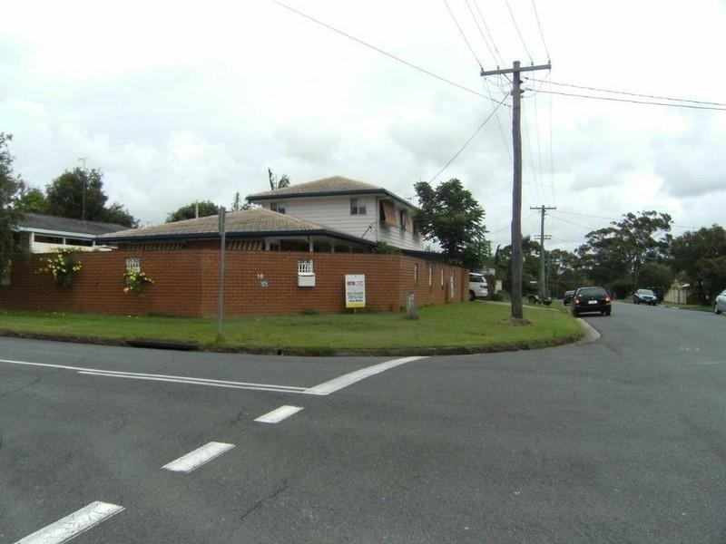 16 Jippi Avenue, Southport QLD 4215