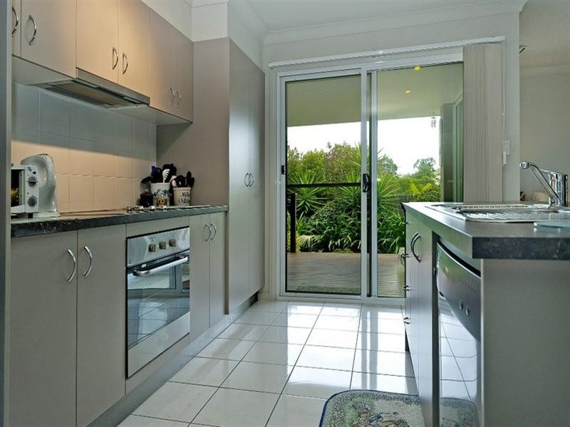 2/3 Whitely Court, Maudsland QLD 4210