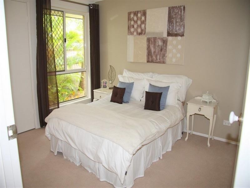 6 Lakewood Court, Parkwood QLD 4214