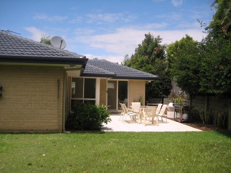 6 Lakewood Court, Parkwood QLD 4214