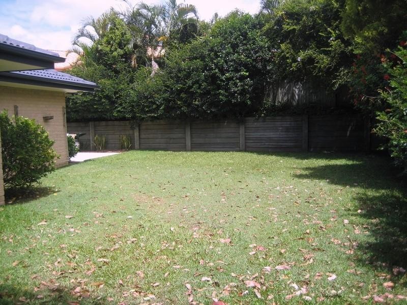 6 Lakewood Court, Parkwood QLD 4214