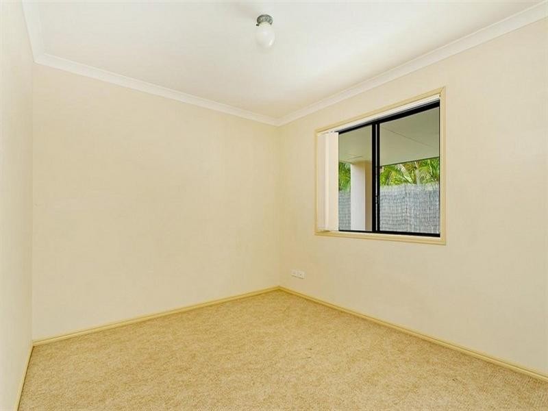 6 River Meadows Drive, Helensvale QLD 4212