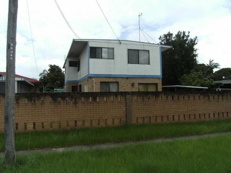 21 Deagon Drive, Runaway Bay QLD 4216