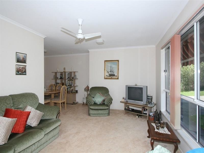 238 Mildura Drive, Helensvale QLD 4212